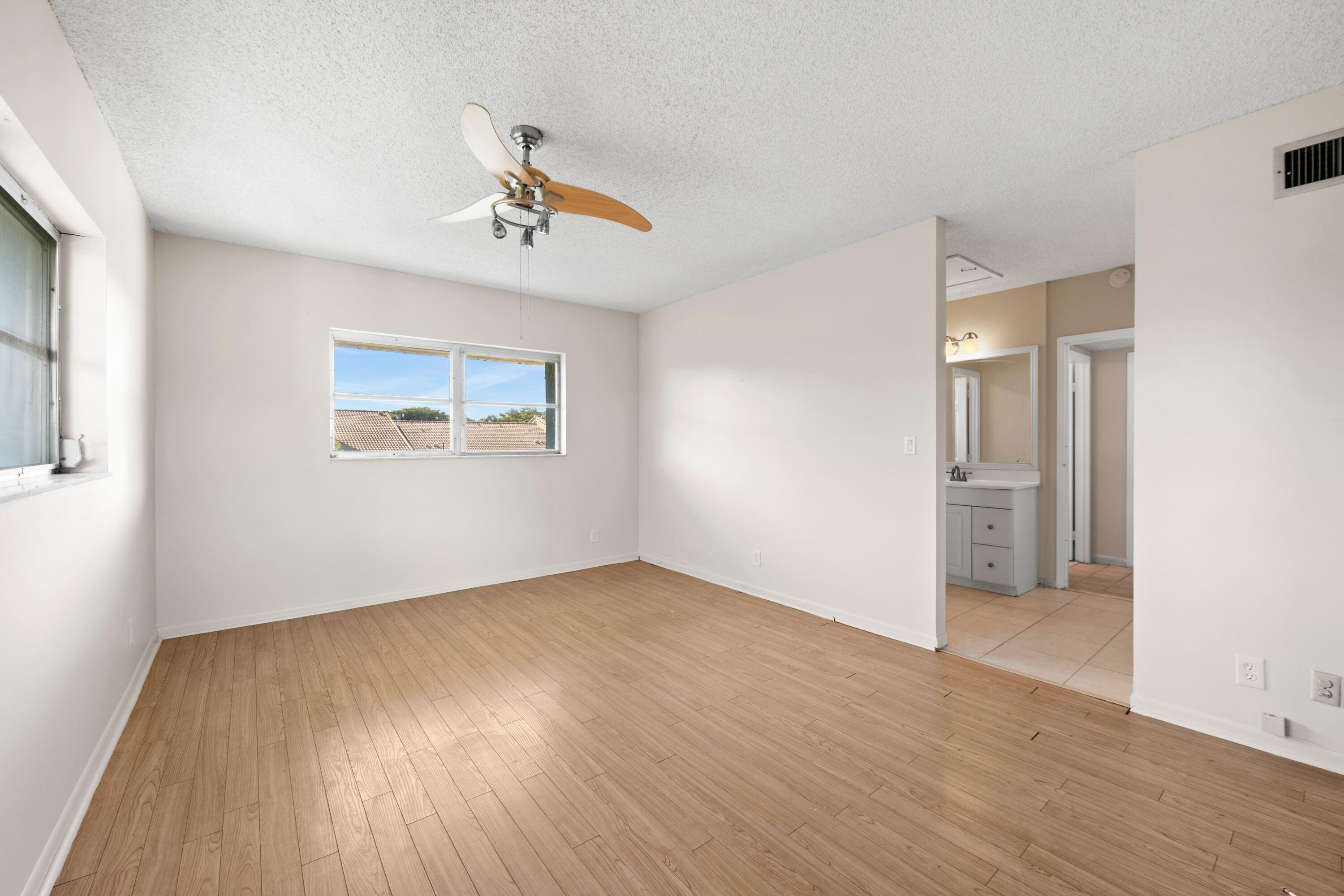 FOXWOOD HOLLOW AT CORAL SPRINGS - Residential