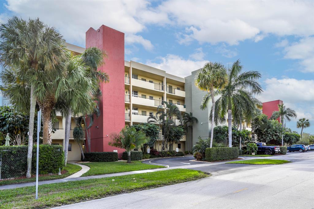 CASA VERANO CONDO - Residential Lease