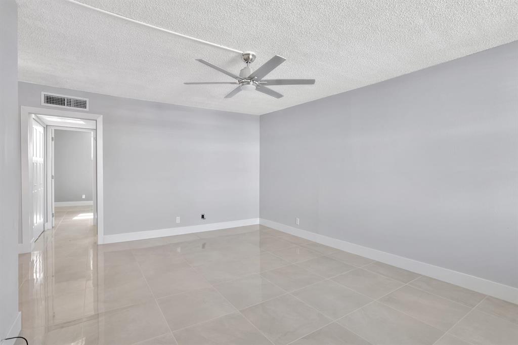 CASA VERANO CONDO - Residential Lease