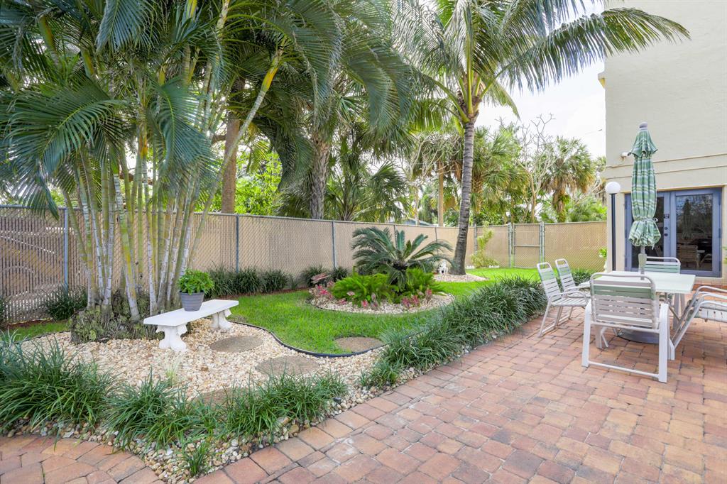 CASA VERANO CONDO - Residential Lease