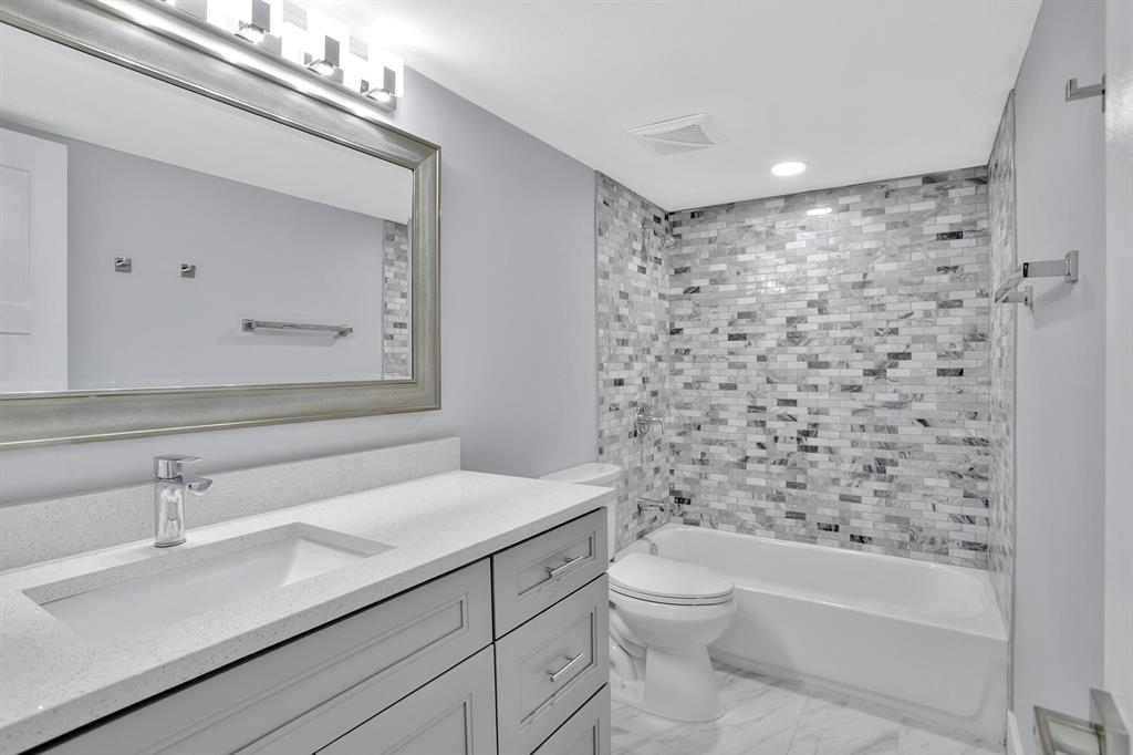 CASA VERANO CONDO - Residential Lease