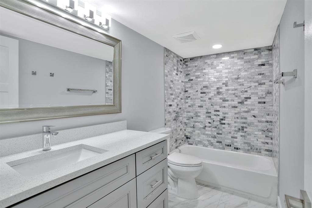 CASA VERANO CONDO - Residential Lease