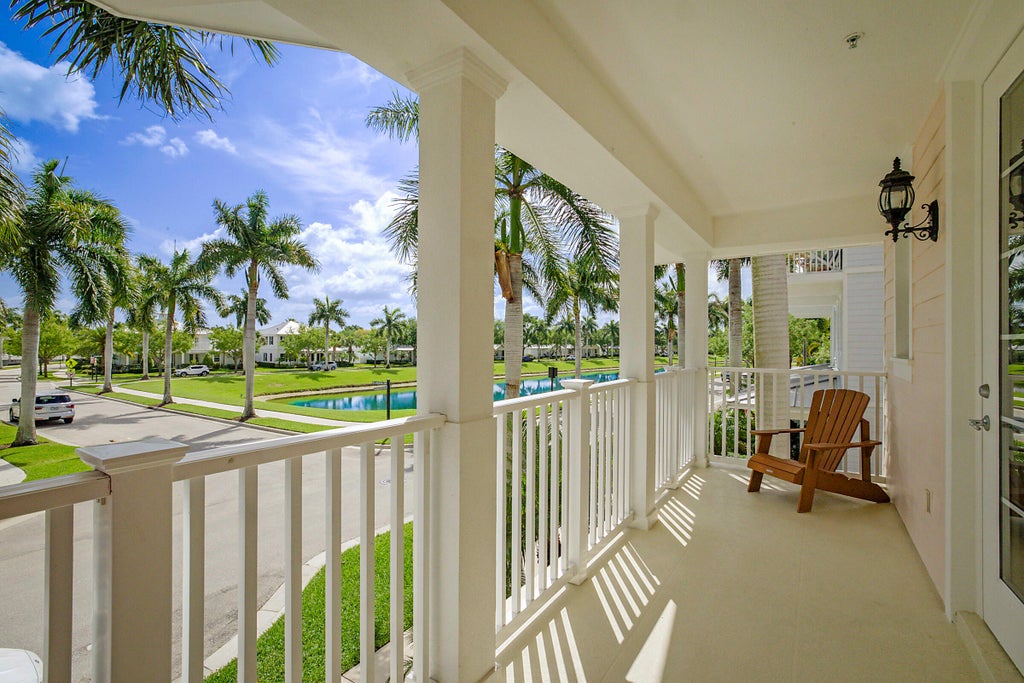 Photo of 3414 W Mallory Boulevard, Jupiter, FL 33458 (MLS # B26060061)