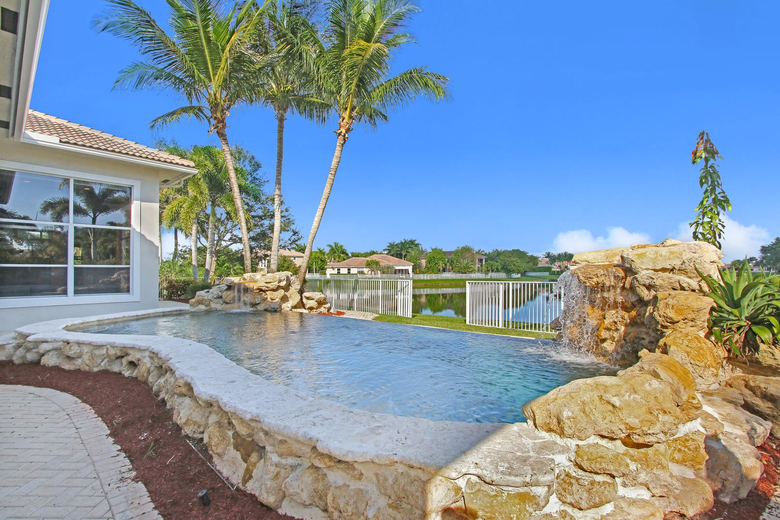 Properties 12537 Equine Lane
