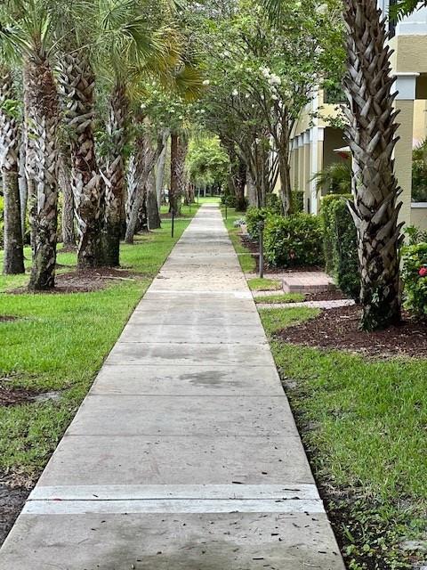 Paloma Lakes - Residential