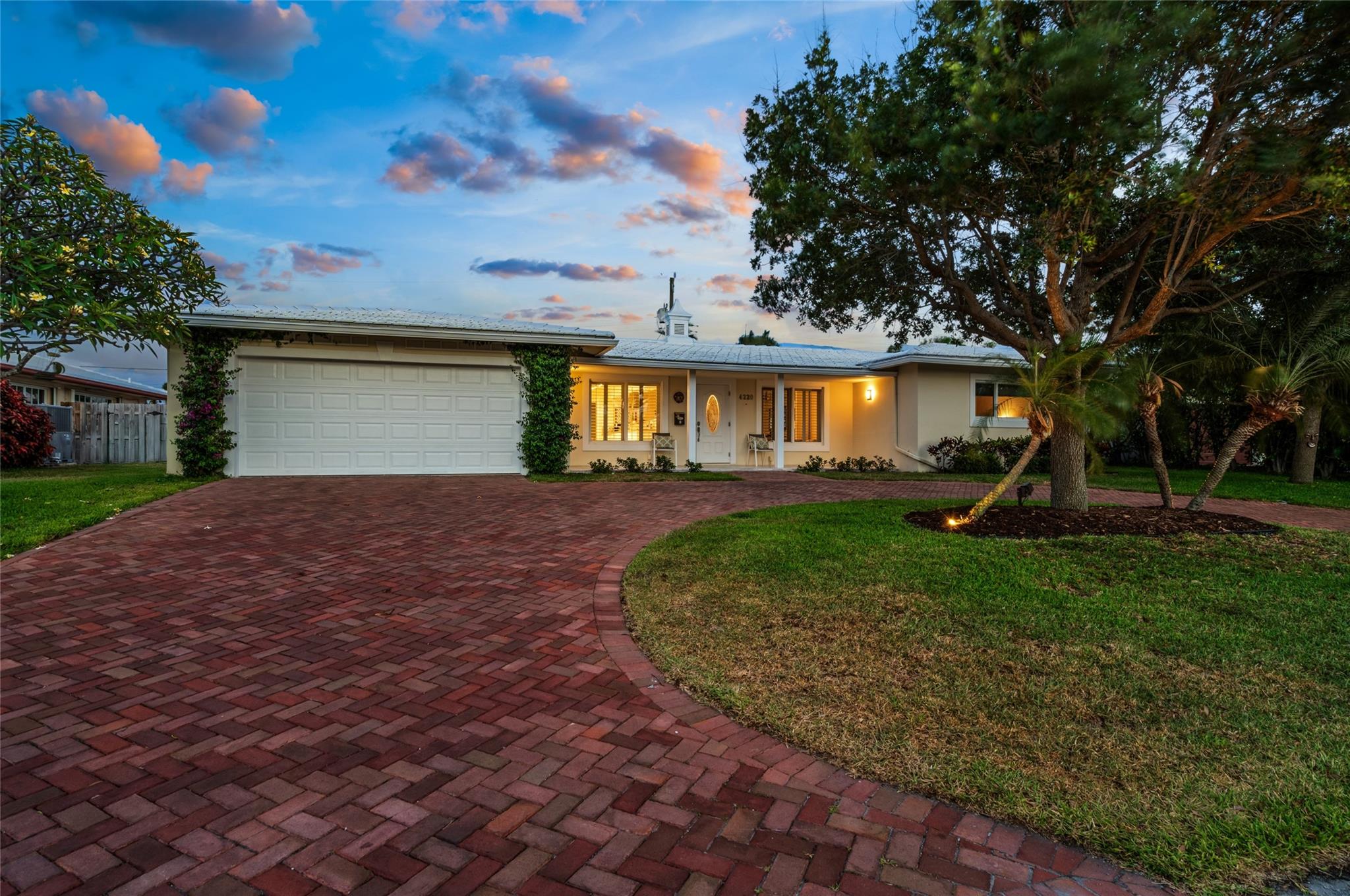 4220 NE 26th Ter