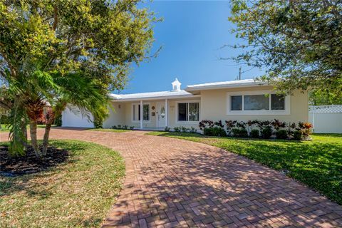 4220 NE 26th Ter Lighthouse Point FL 33064