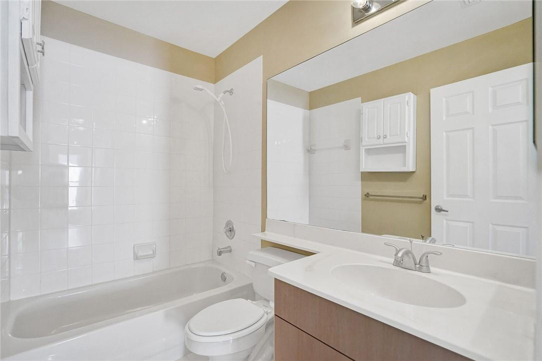 LYONS WEST - Residential