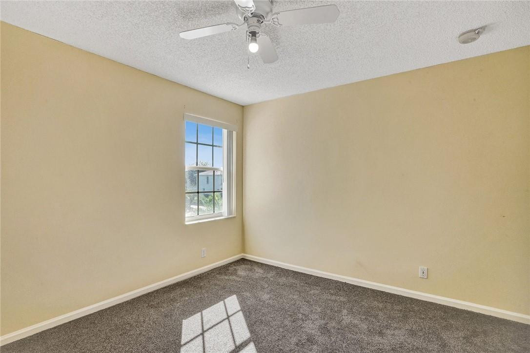 LYONS WEST - Residential