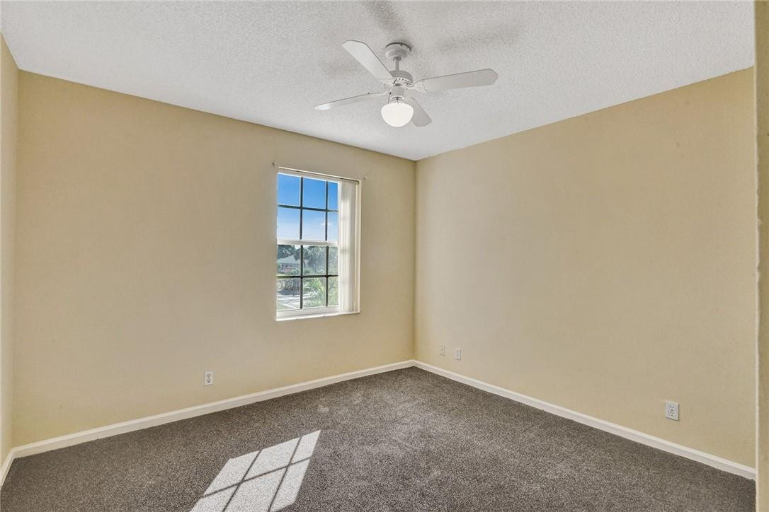 LYONS WEST - Residential