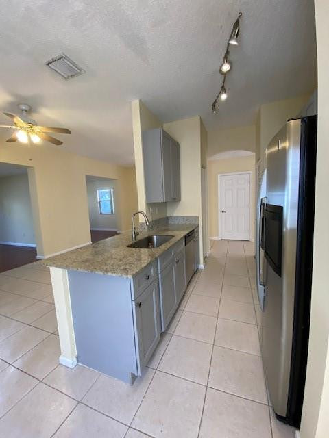 LYONS WEST - Residential