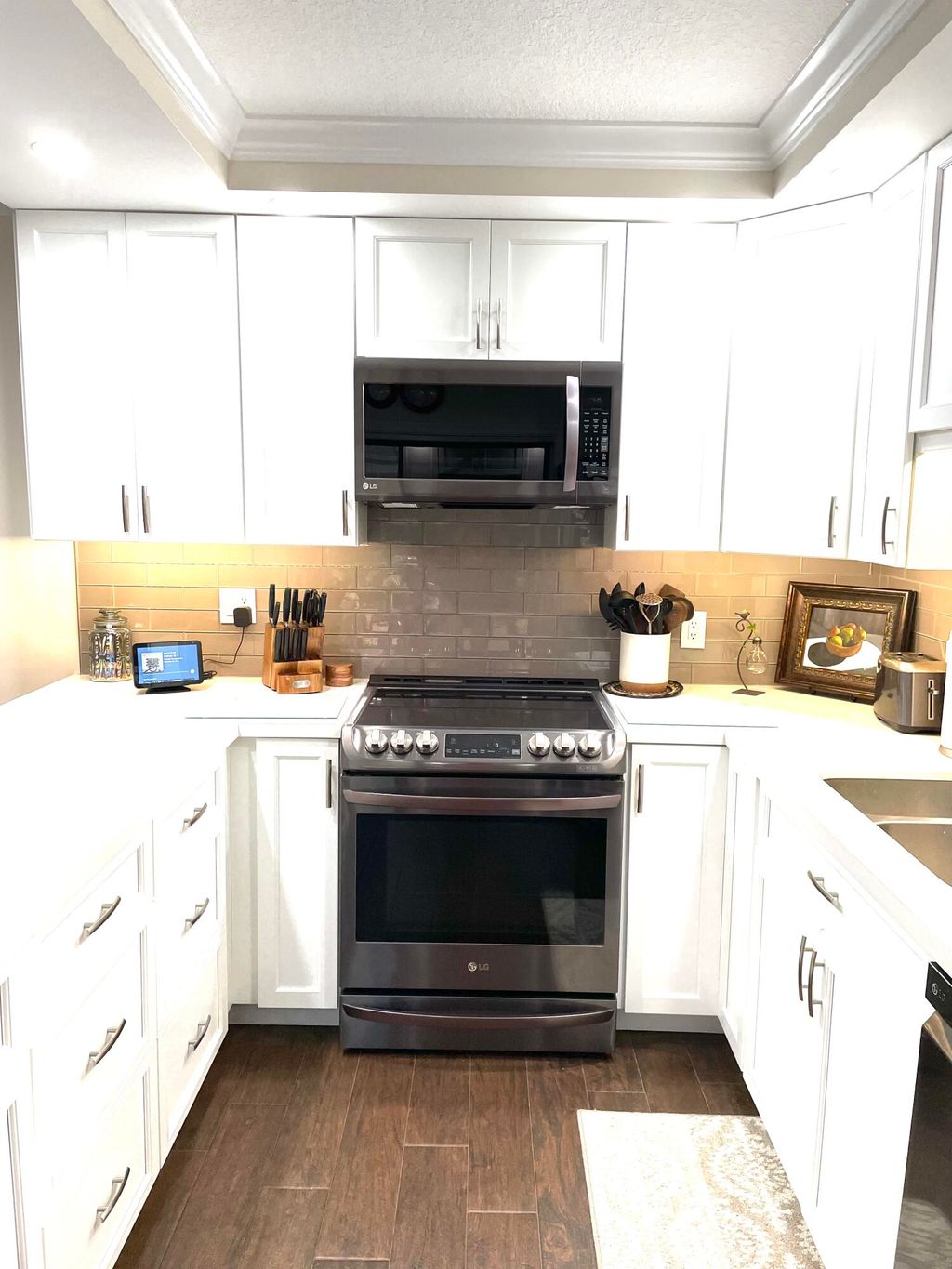 Photo of 604 6th Lane, Palm Beach Gardens, FL 33418 (MLS # R10777211)