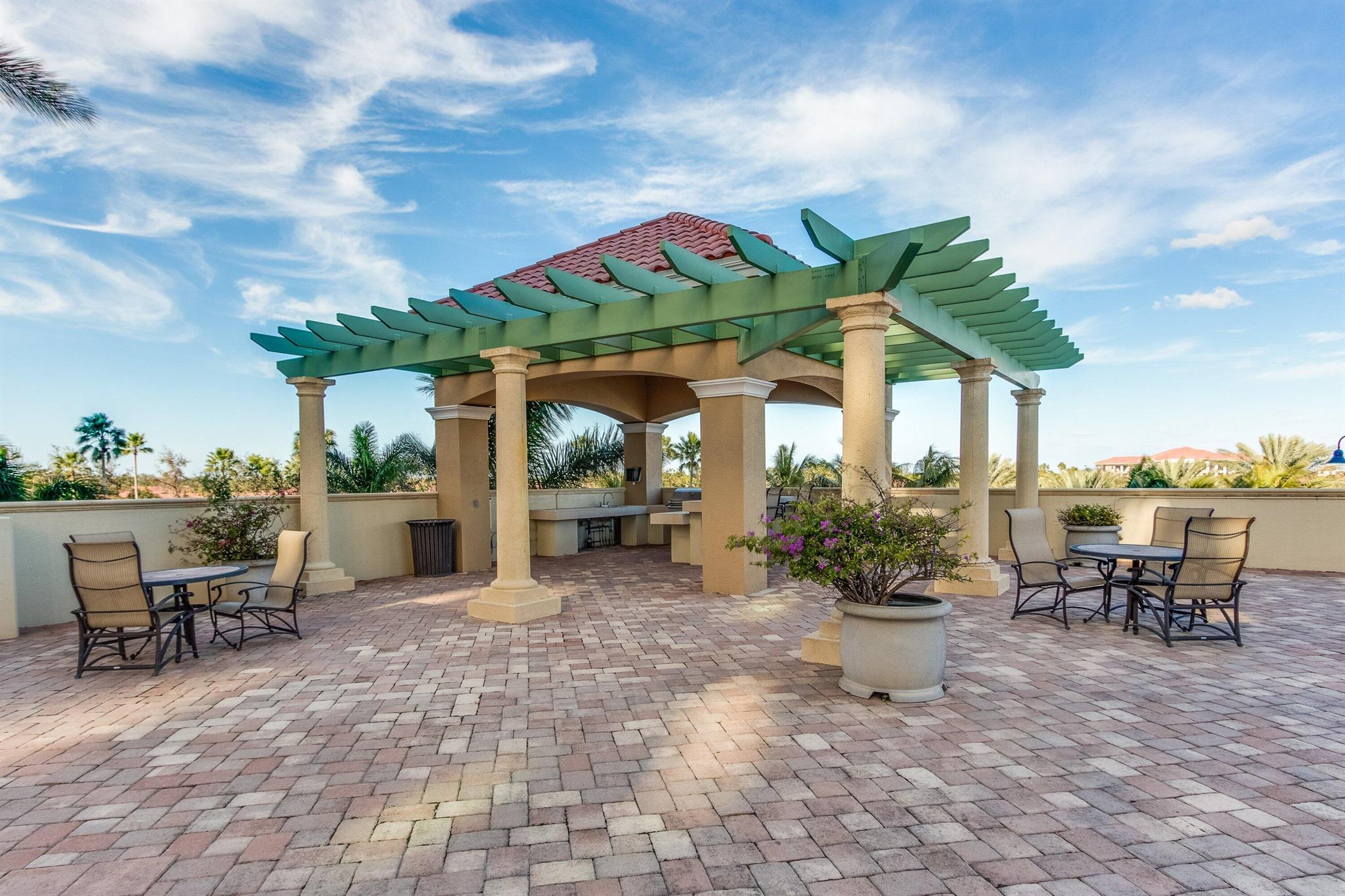 LANDMARK AT THE GARDENS C - Residential