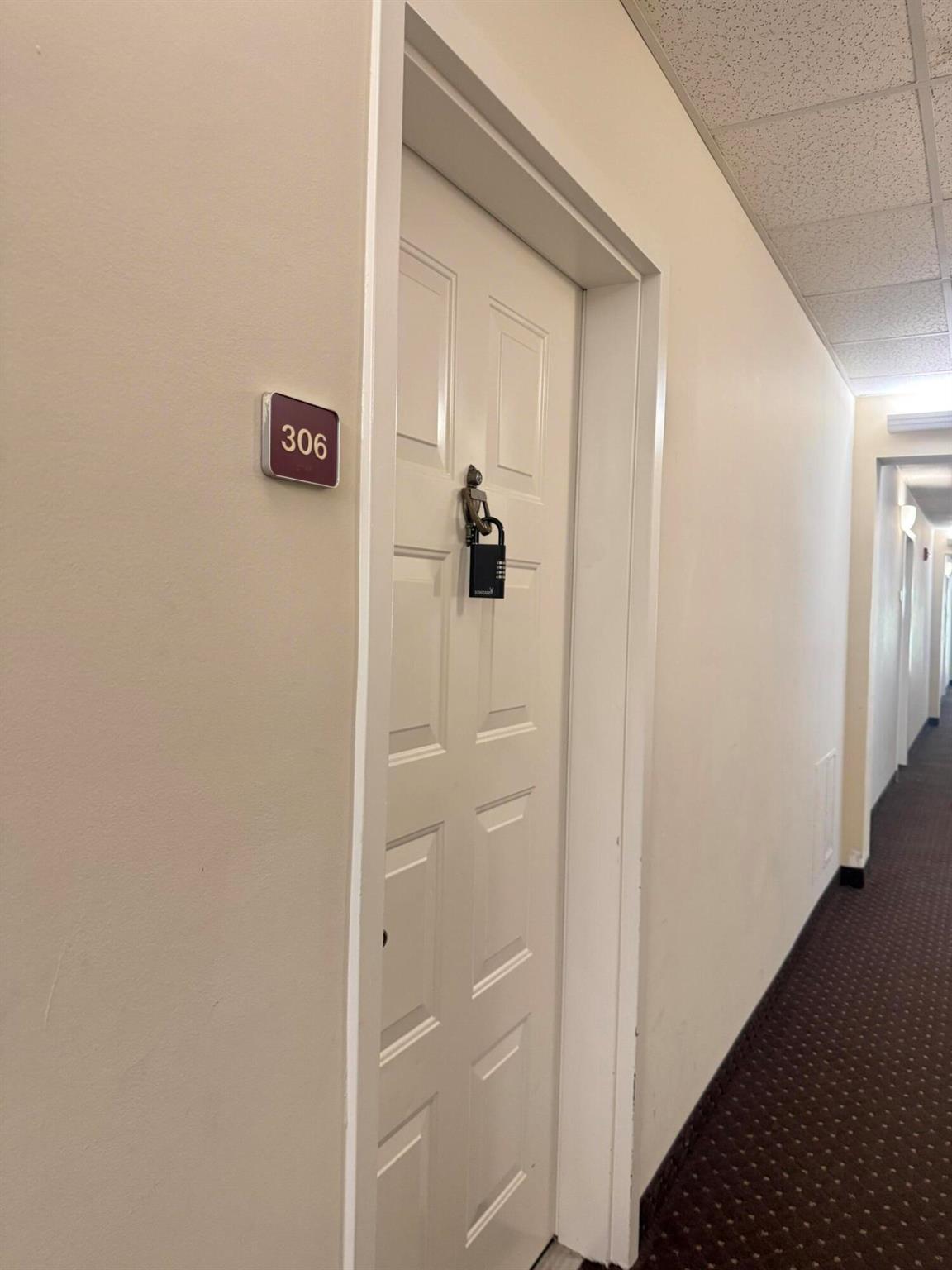 VILLAGE AT ABACOA CONDO - Residential Lease