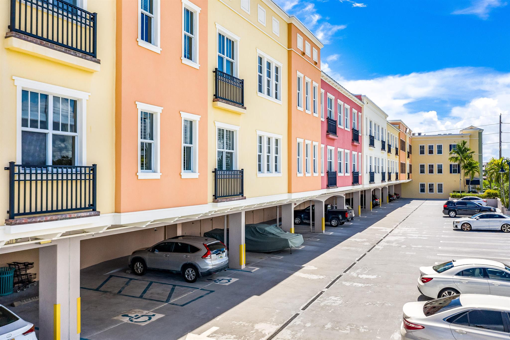 CITY WALK AT PINEAPPLE GR - Residential