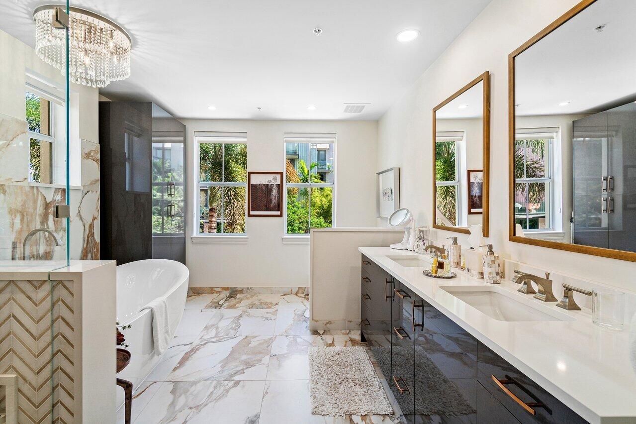 CITY WALK AT PINEAPPLE GR - Residential