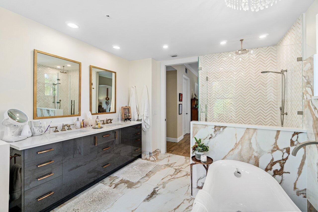 CITY WALK AT PINEAPPLE GR - Residential