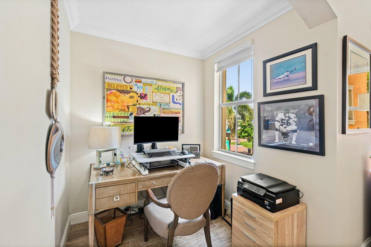 CITY WALK AT PINEAPPLE GR - Residential