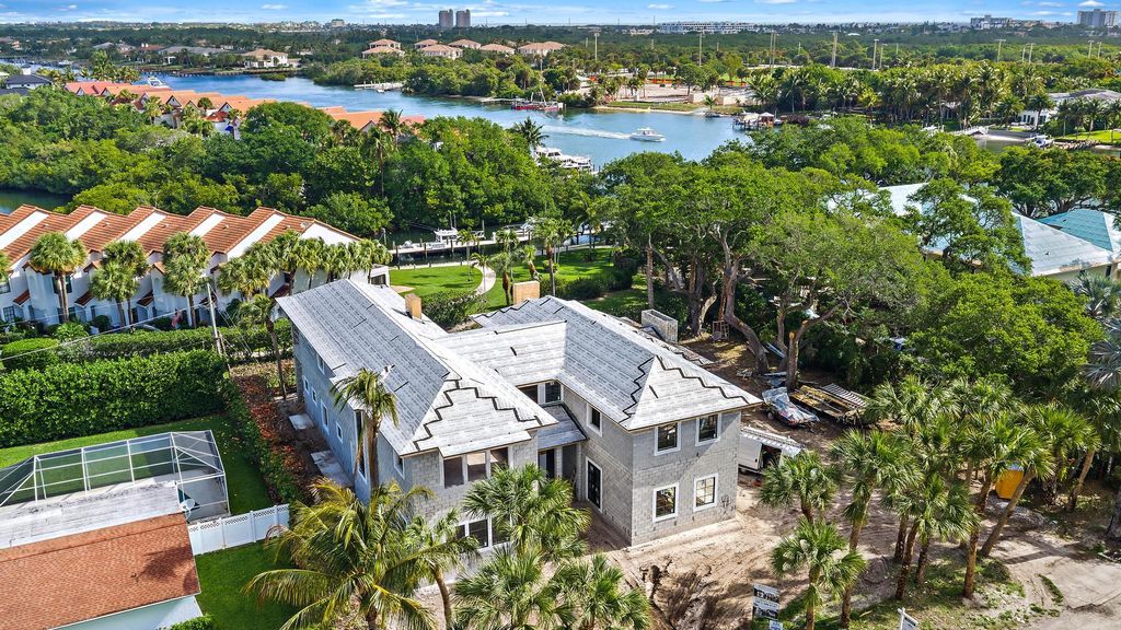 Photo of 2267 Windsor Road, Palm Beach Gardens, FL 33410 (MLS # B26021723)