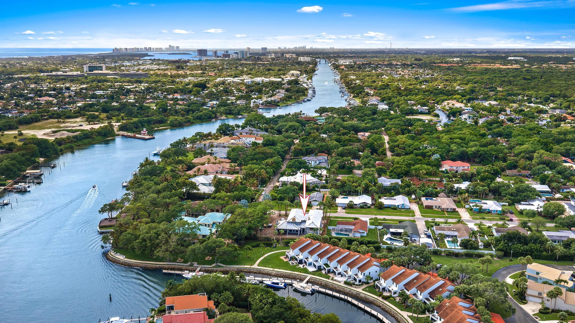 WINDSOR EST - Residential