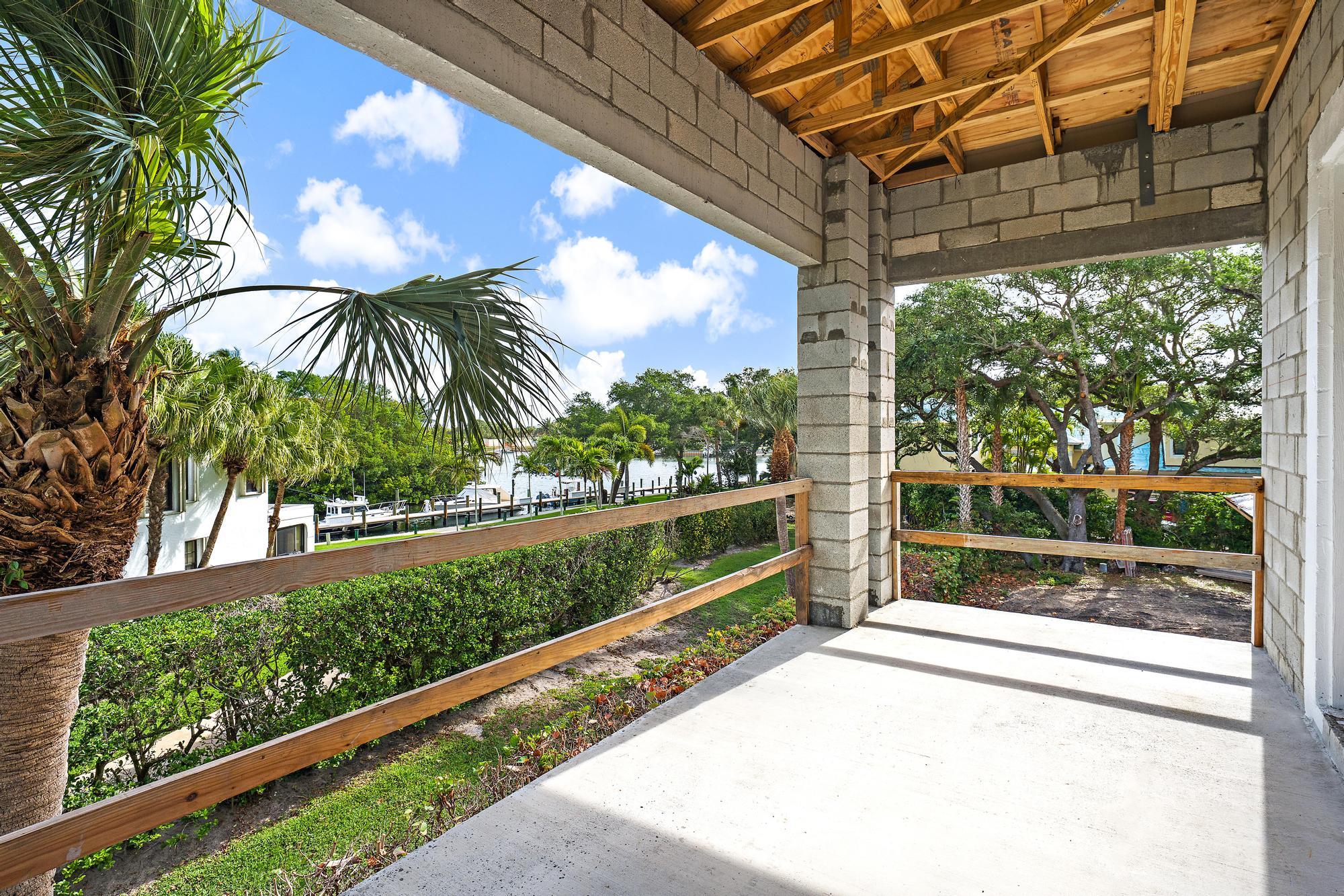 WINDSOR EST - Residential