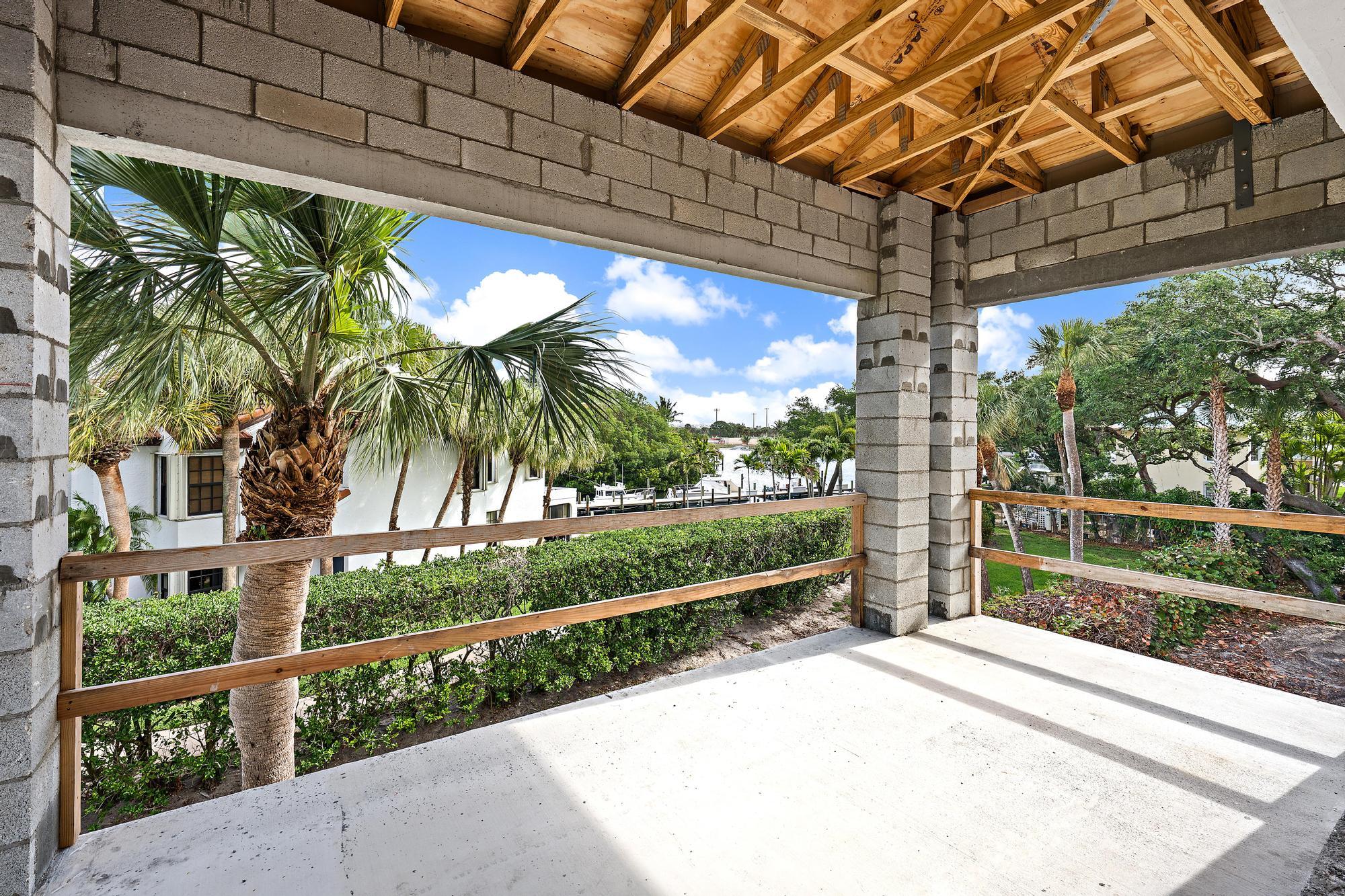 WINDSOR EST - Residential