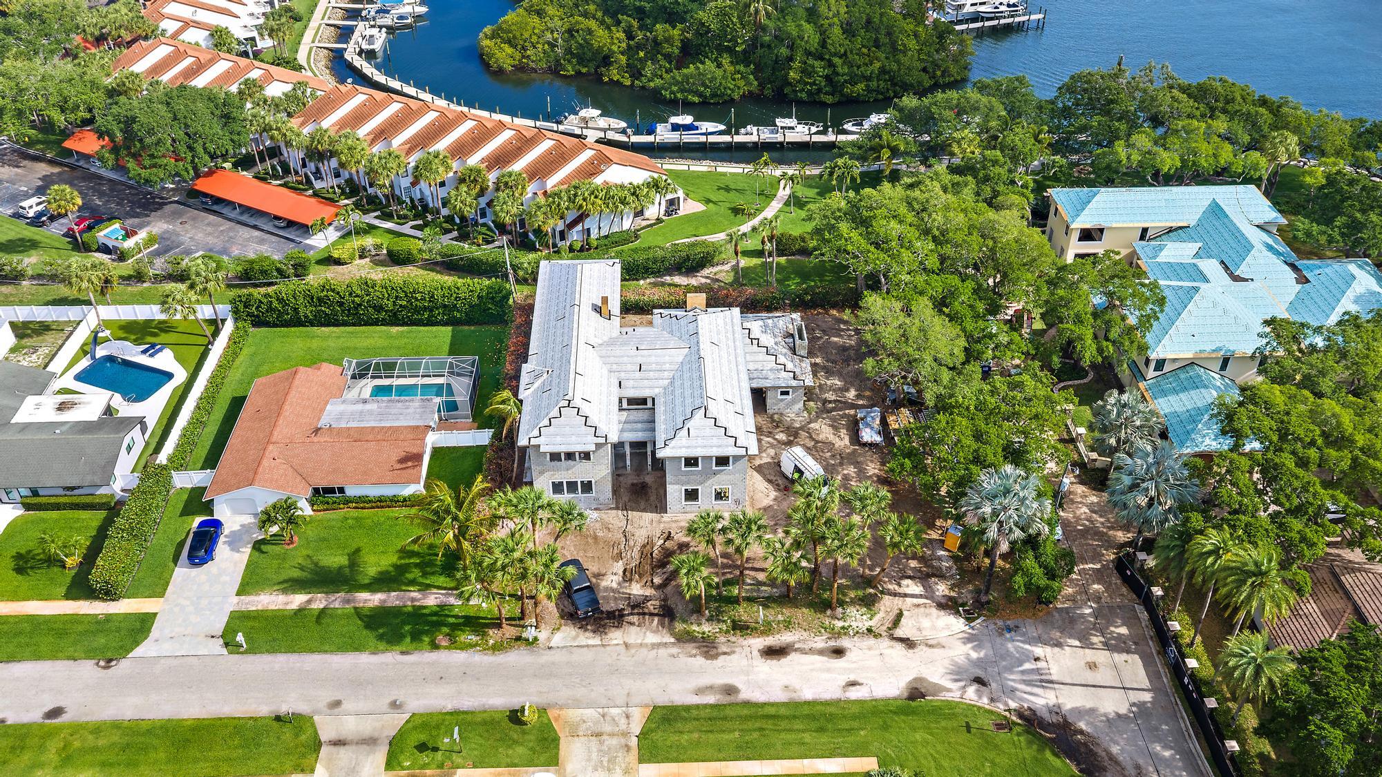 WINDSOR EST - Residential