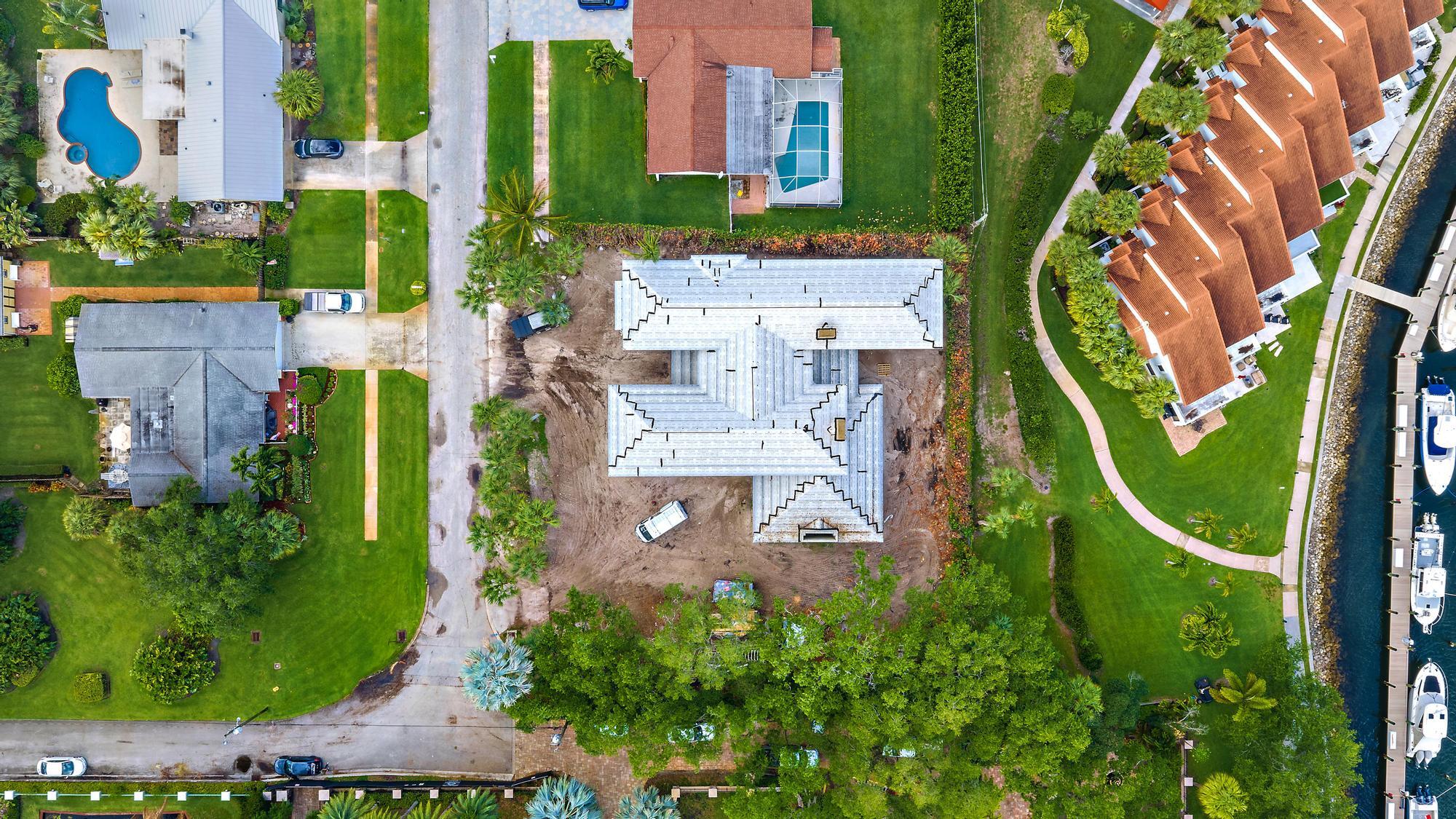 WINDSOR EST - Residential