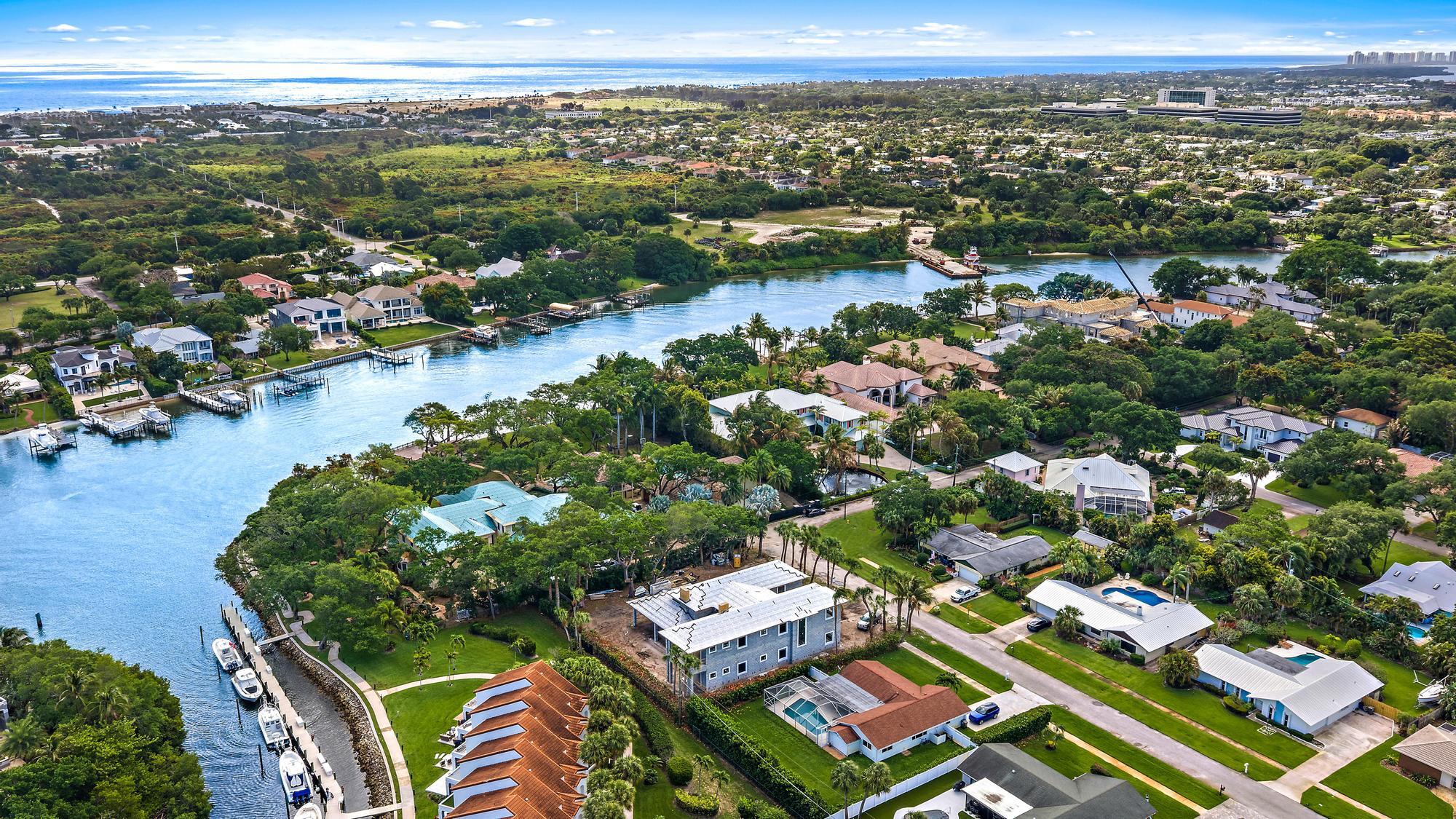 WINDSOR EST - Residential