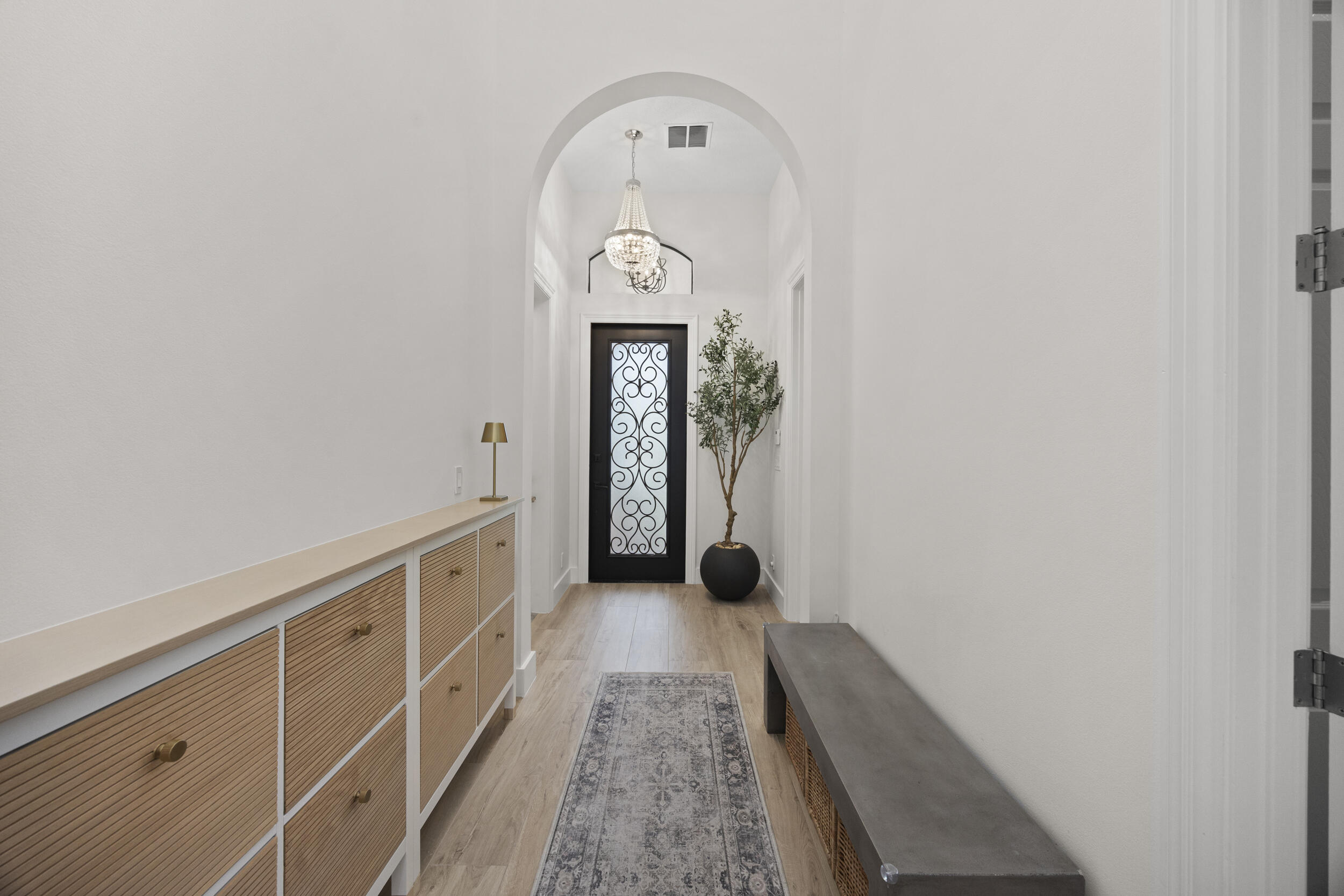 VERSAILLES - Residential