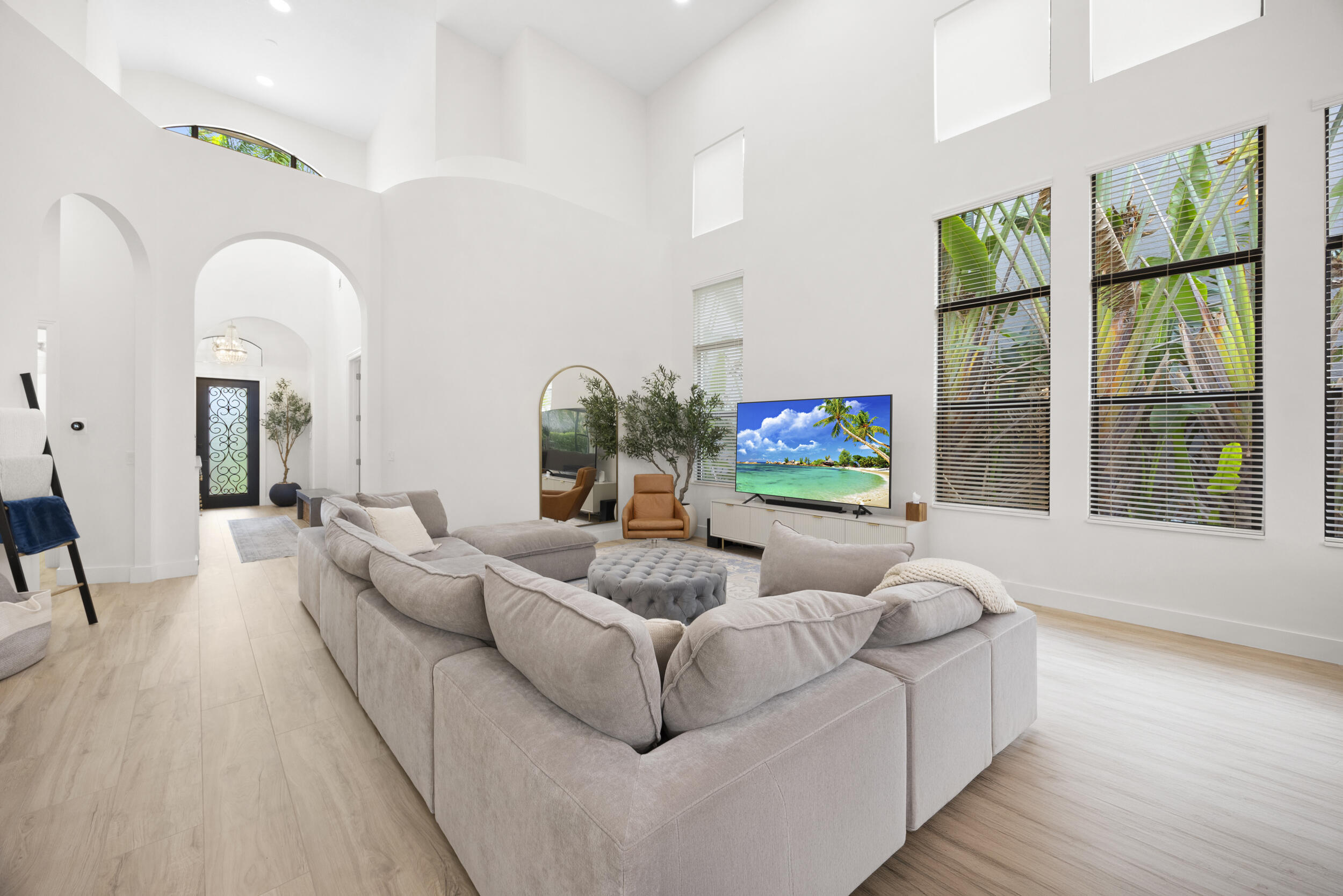 VERSAILLES - Residential