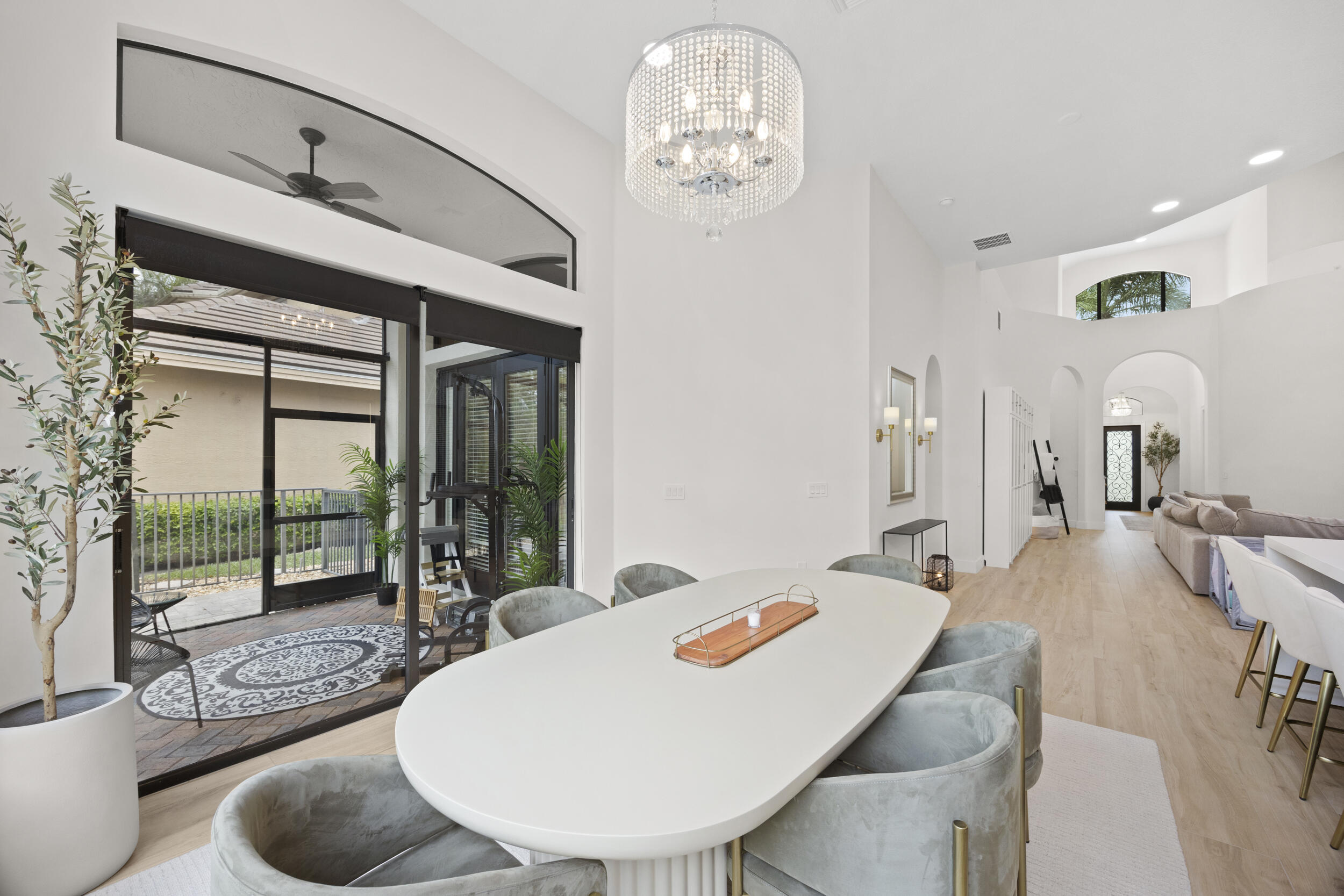 VERSAILLES - Residential