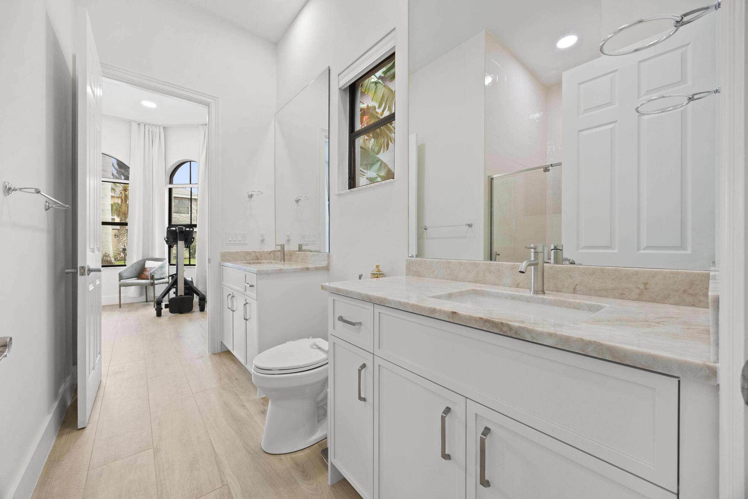 VERSAILLES - Residential