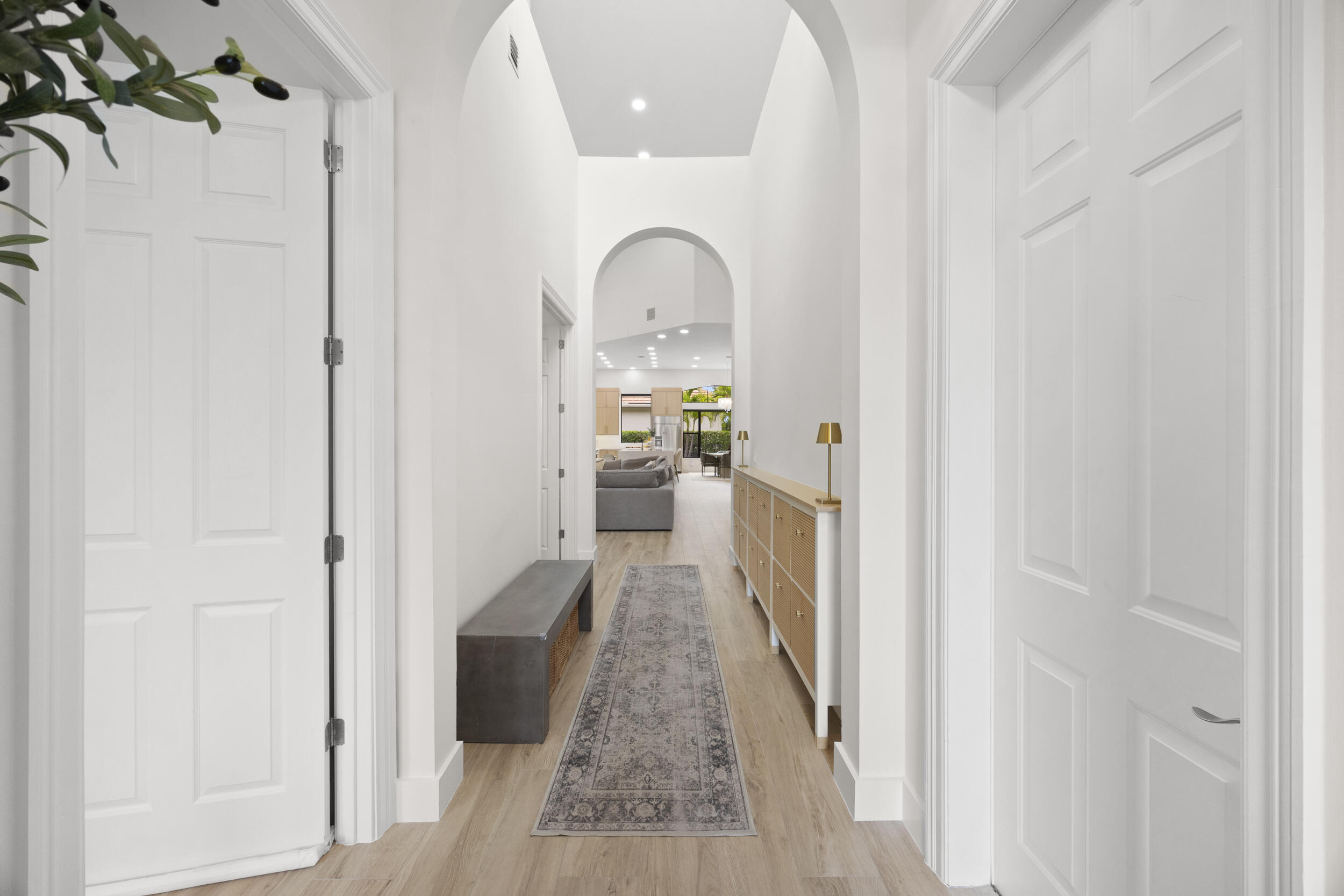 VERSAILLES - Residential