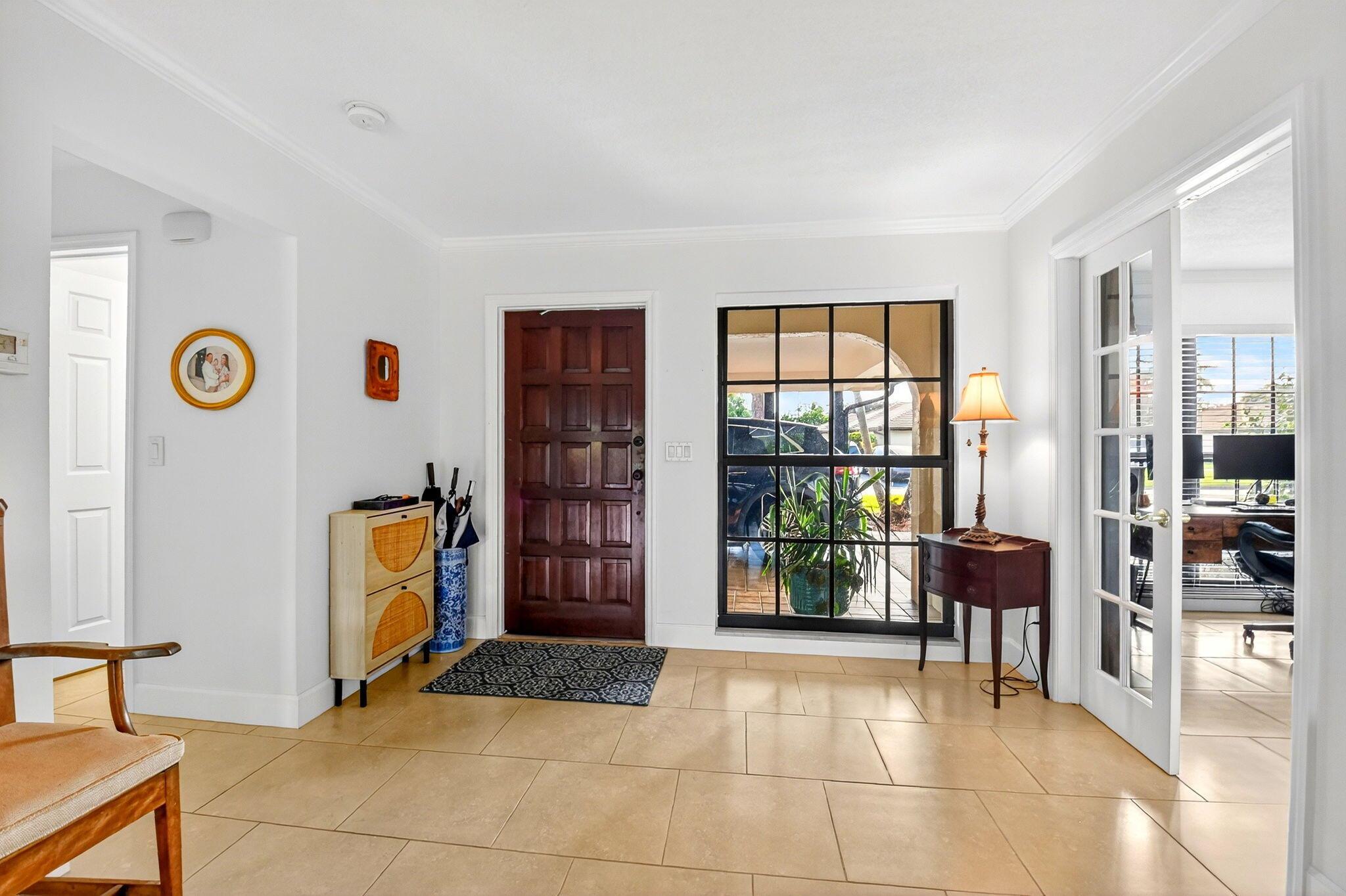 PINE VILLAS 10 - Residential