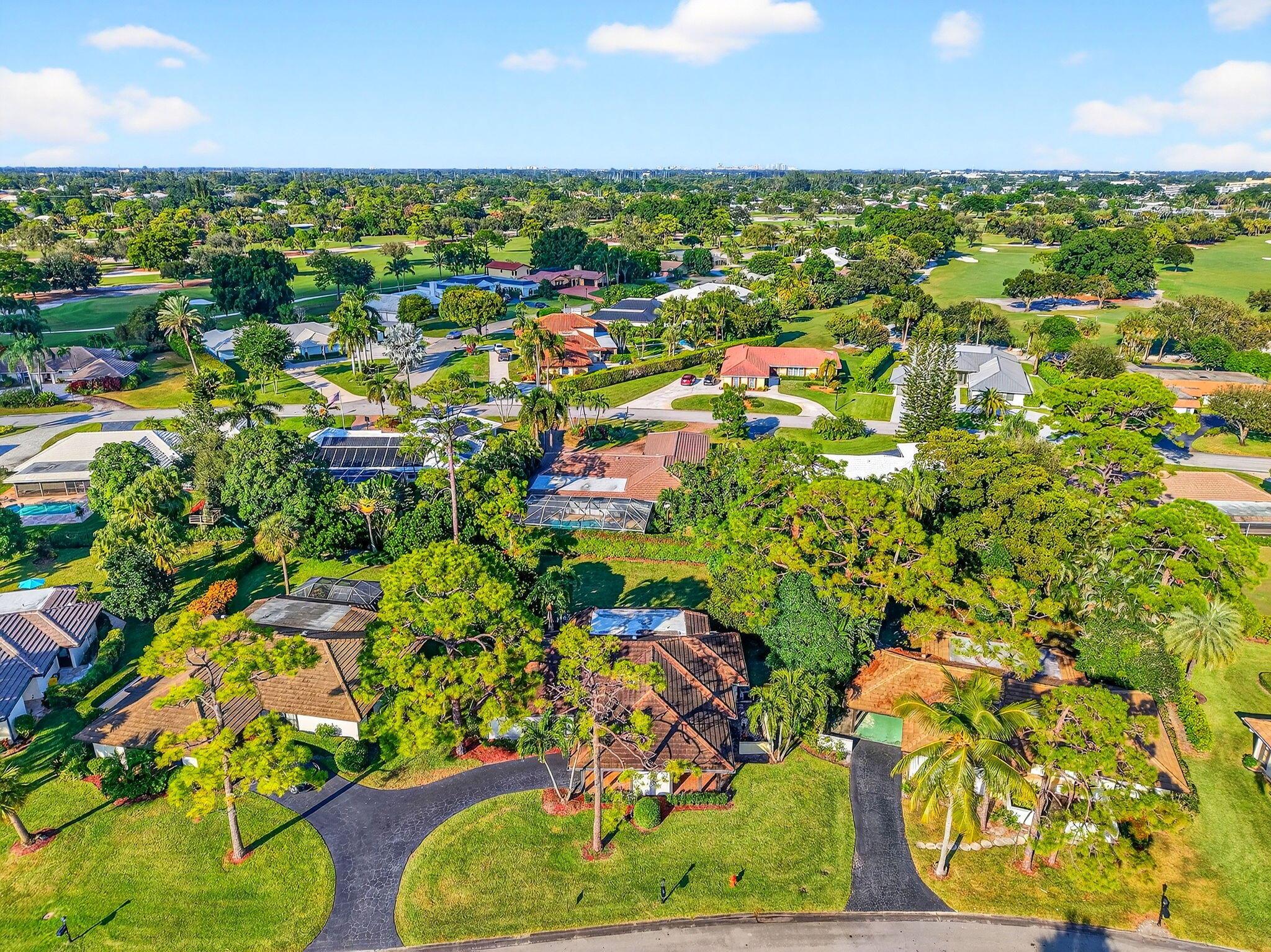 PINE VILLAS 10 - Residential