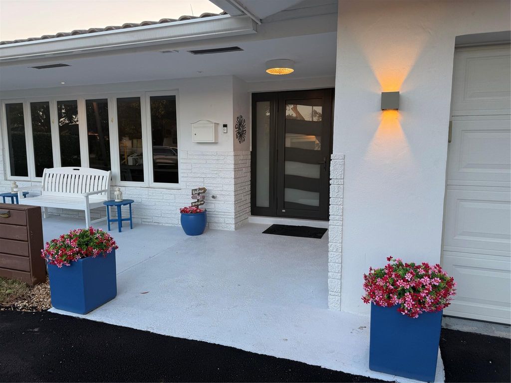 listing image 0