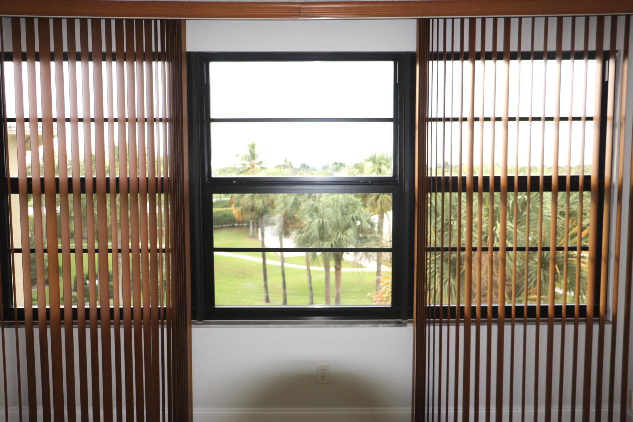 CONDS 1 THUR 20 OF WHITEH - Residential