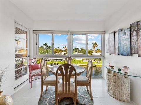 A home in Lauderdale By The Sea