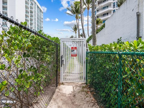 A home in Lauderdale By The Sea