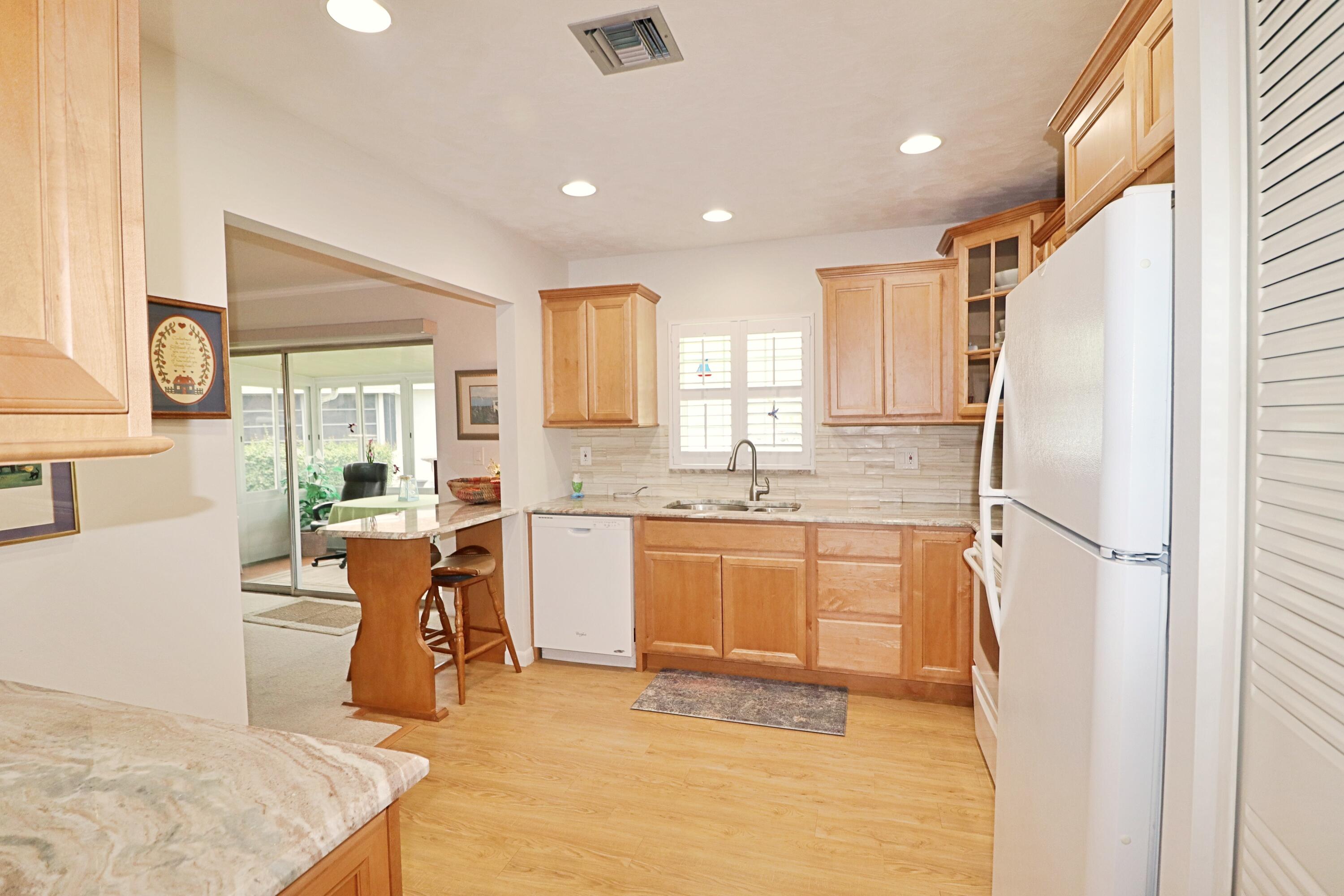 HIGH POINT OF FORT PIERCE CONDOMINIUM SECTION 3 - Residential