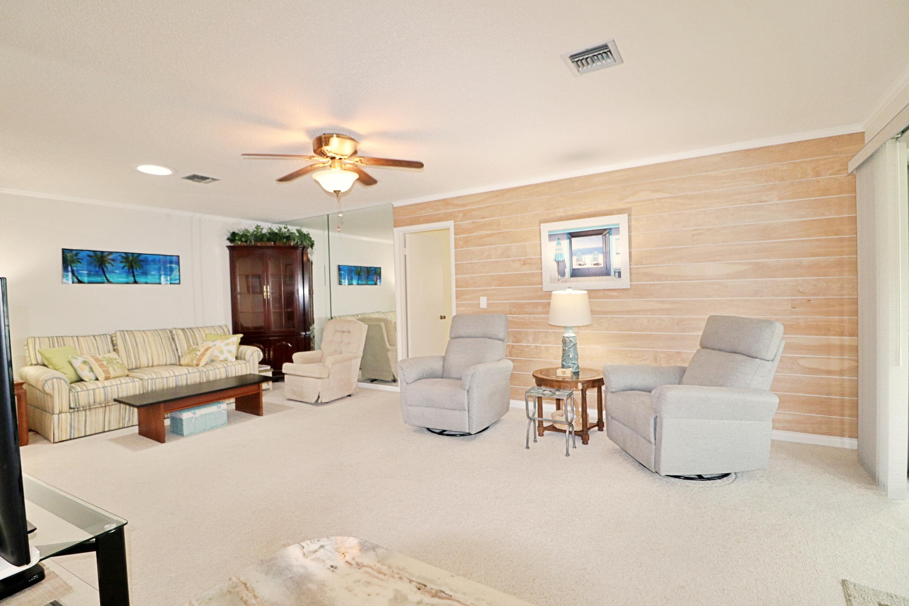 HIGH POINT OF FORT PIERCE CONDOMINIUM SECTION 3 - Residential