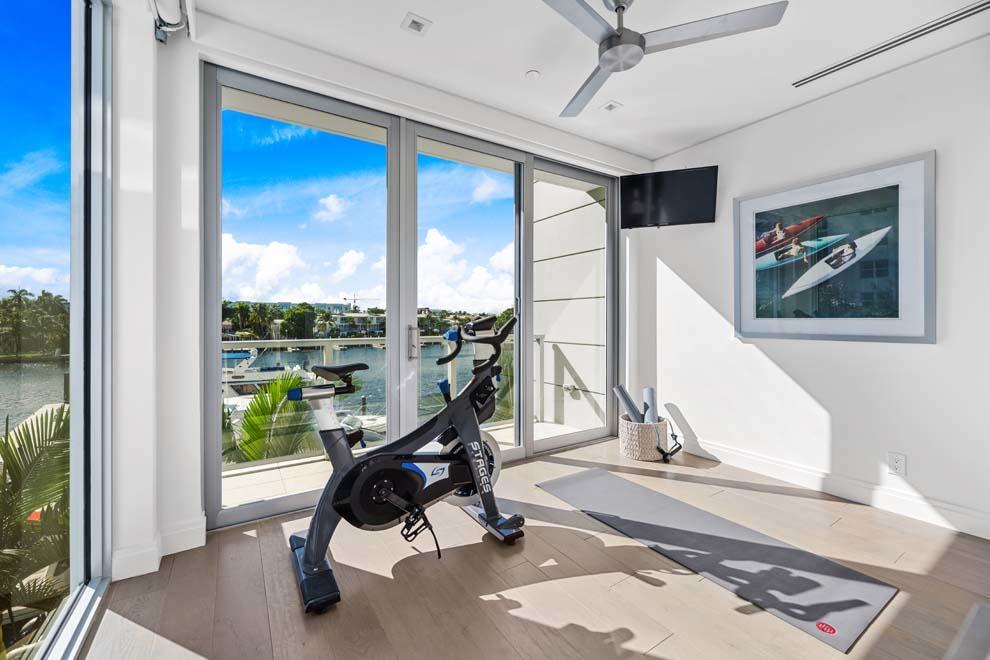 SEAGATE YACHT CLUB - Residential