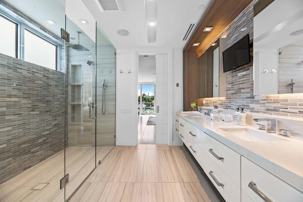 SEAGATE YACHT CLUB - Residential