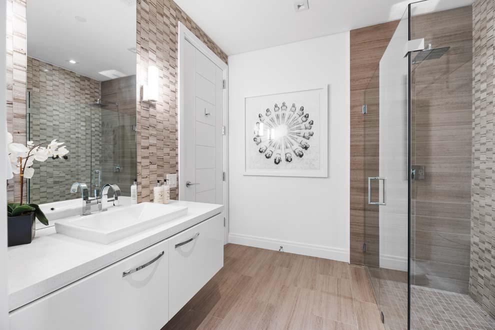 SEAGATE YACHT CLUB - Residential