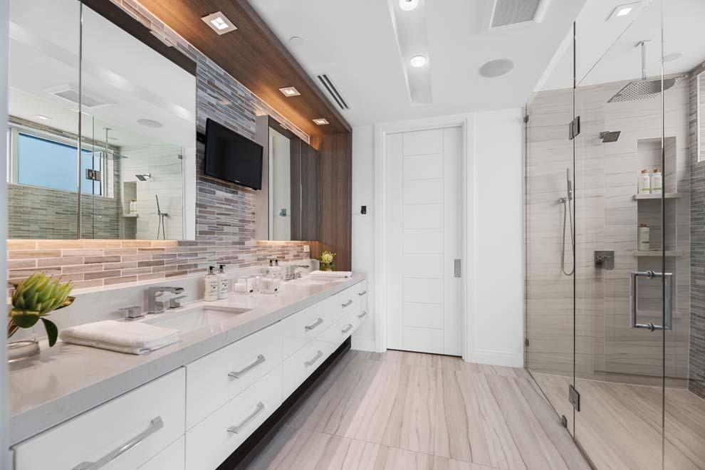 SEAGATE YACHT CLUB - Residential