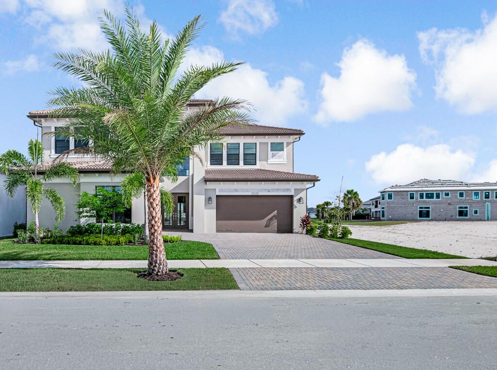 Photo of 10028 Cloud View, Palm Beach Gardens, FL 33412 (MLS # R11158922)