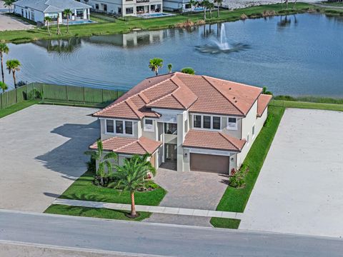 Photo of 10028 Cloud View, Palm Beach Gardens, FL 33412 (MLS # R11158922)