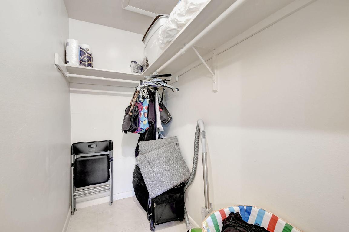 CENTURY VILLAGE SHEFFIELD CONDOS A TO Q - Residential