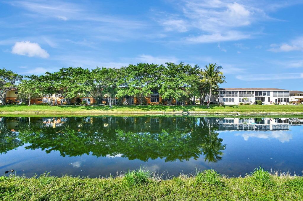 Photo of 48 Sheffield B, West Palm Beach, FL 33417 (MLS # R11151211)